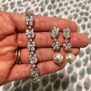 Chandelier Earrings with Pearl